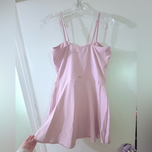 ALO YOGA - Alosoft Courtside Tennis Dress (Sugarplum) - Picture 5 of 13